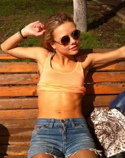 Голая Анастасия Акатова фото 4