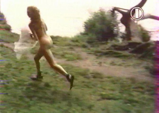 Голая Юлия Ауг фото 3