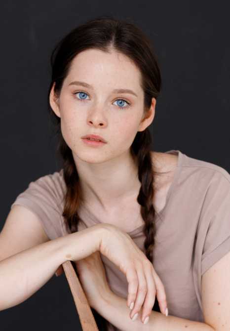 Голая Ксения Трейстер фото 5