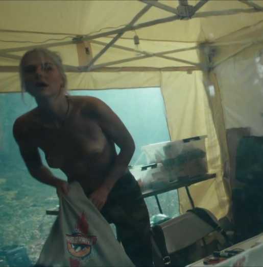 Голая Линда Лапиньш фото 3