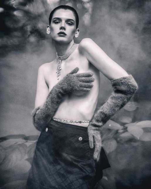 Голая Ира из слово пацана фото 40