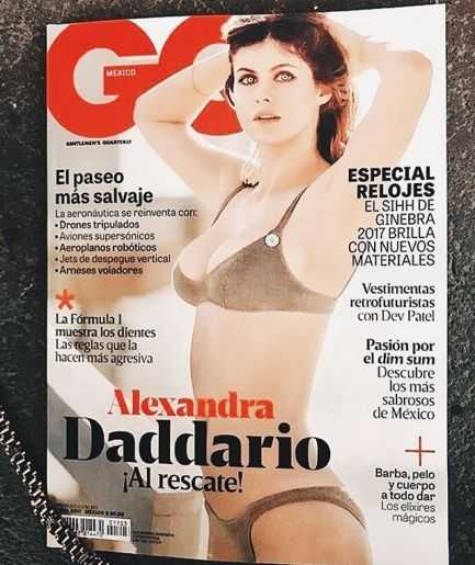 Голая Александра Даддарио фото 1