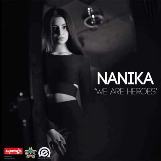 Голая Кристина Кукас фото 1