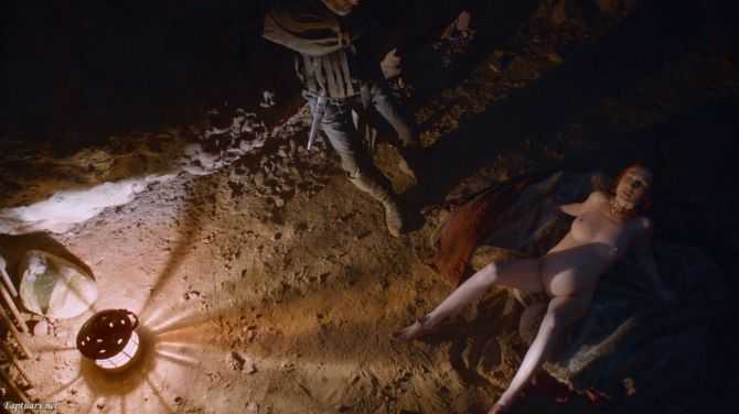 Голая Кэрис Ван Хаутен фото 18