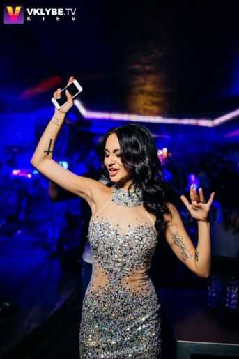 Голая Лера Фрост фото 13