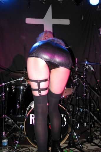 Голая Тейлор Момсен фото 13