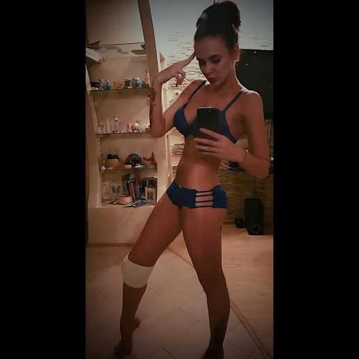 Голая Саша Травка фото 3