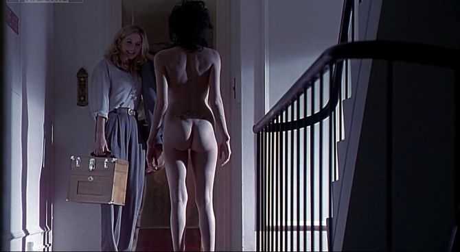 Голая Анжелина Джоли фото 33