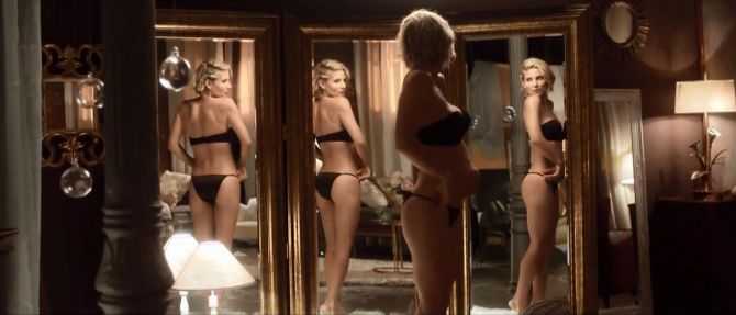 Голая Эльза Патаки фото 16