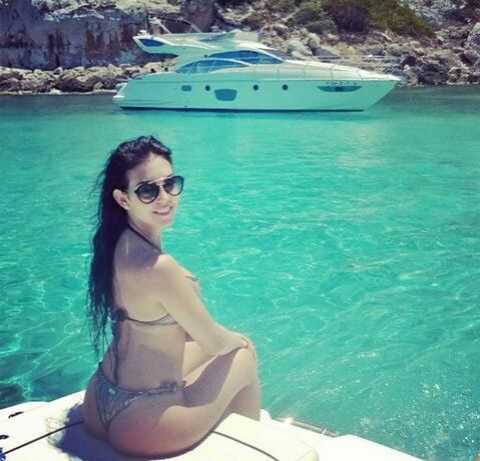 Голая Джорджина Родригес фото 1