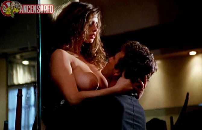 Голая Дебора Каприольо фото 15