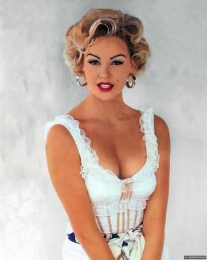 Голая Шарлиз Терон фото 7