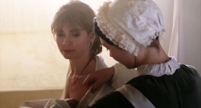 Голая Лили Джеймс фото 2