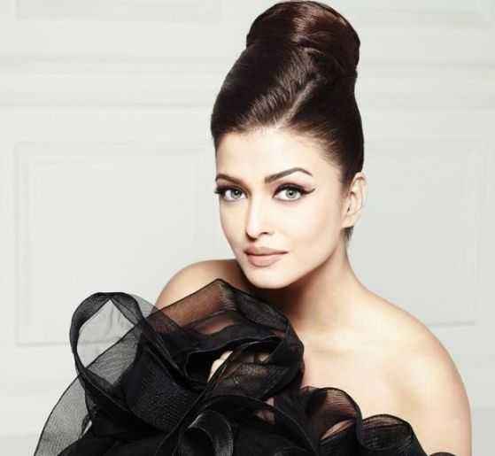 Голая Айшвария Рай фото 6