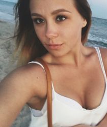 Голая Ксюша Хоффман